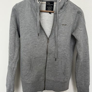 Kapuzenpullover
