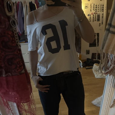 Weisses Off-Shoulder Shirt