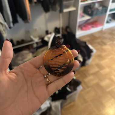 Round Brown Hair Clip 33