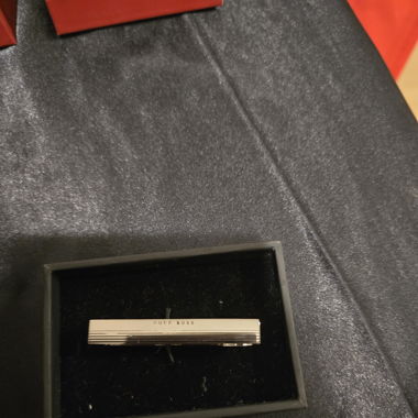 Hugo Boss krawatten halter