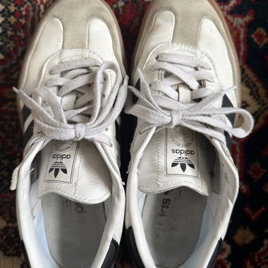 Adidas Sneakers