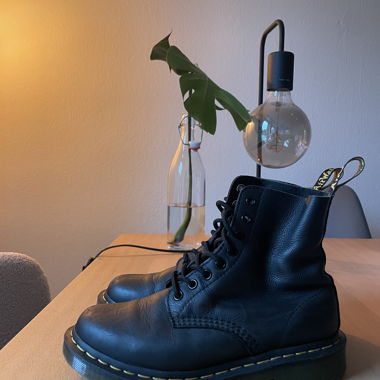 Dr. Martens 