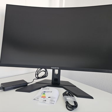Gigabyte M32UC Gaming Monitor
