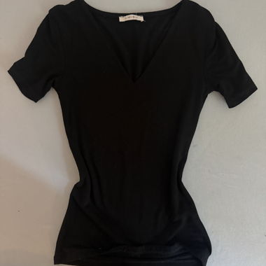 Black low-cut top