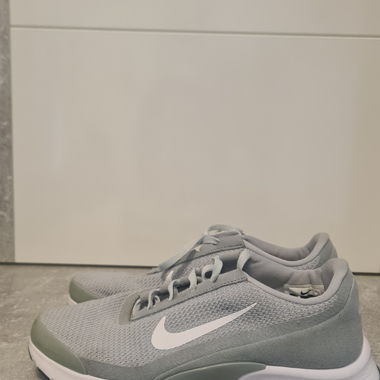Nike mint
