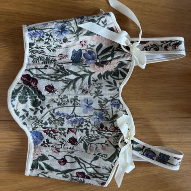 Corset floral à bretelles