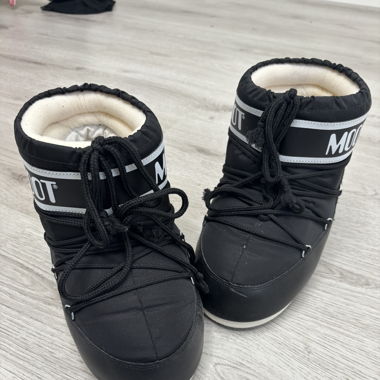 Moonboots 