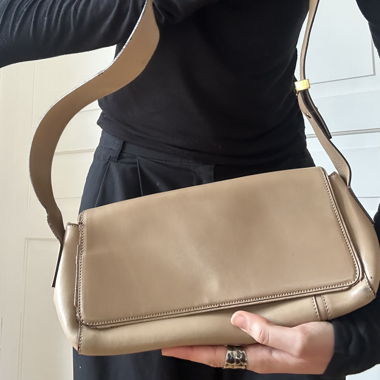 brown shoulder/crossbody bag