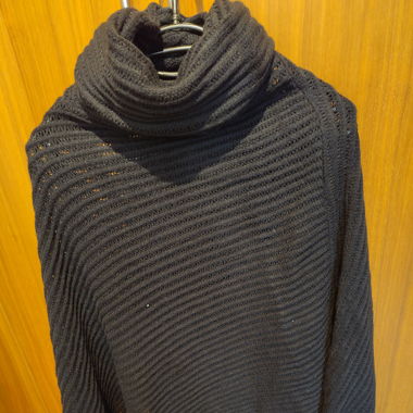 Cape mit Kragen