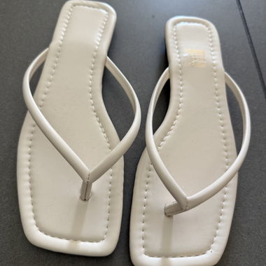 Sandales à lanières avec tongs pour femmes