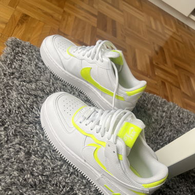Nike - Taille 37.5 