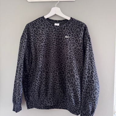Nike Pullover Hoodie