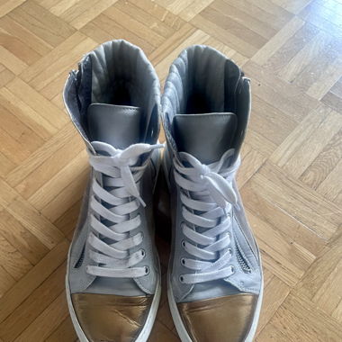 Sneaker von Code Ibiza