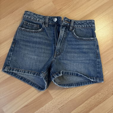 Short in denim
