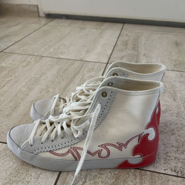 Converse special edition