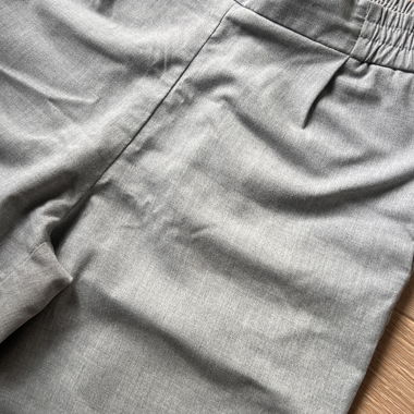 Pantaloni grigi vita elastica