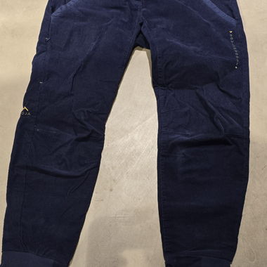 Pantaloni di velluto a coste blu da donna