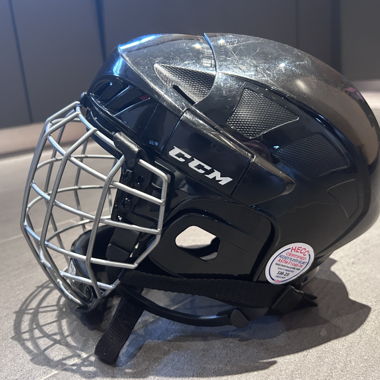 CCM Hockeyhelm 