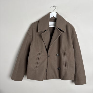Stradivarius Cropped-Mantel