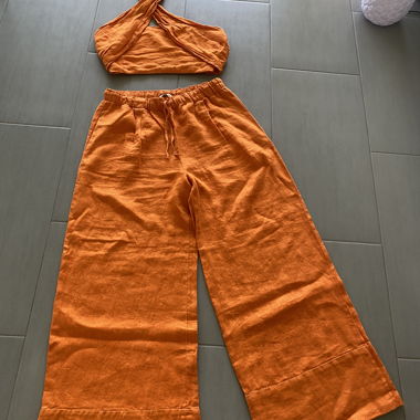 Completo Zara arancione in lino