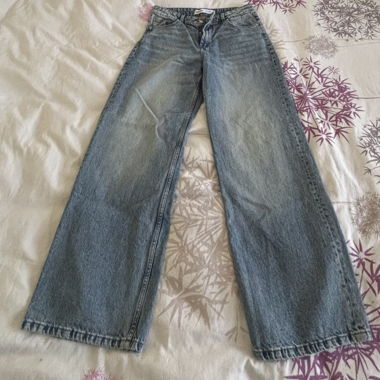 Jeans Bershka a gamba larga