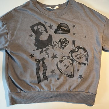 Olivia Rodrigo Merch H&M Sweatshirt