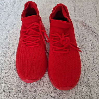 Sneakers rosse