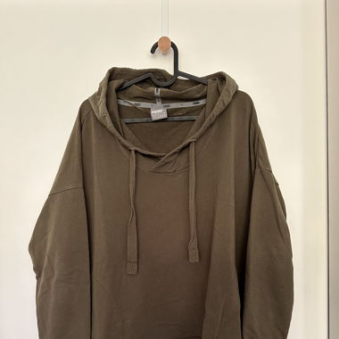 2 Puma Hoodies