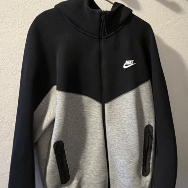 Nike Tech grey/black size L