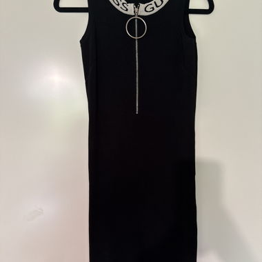 Robe noire Guess