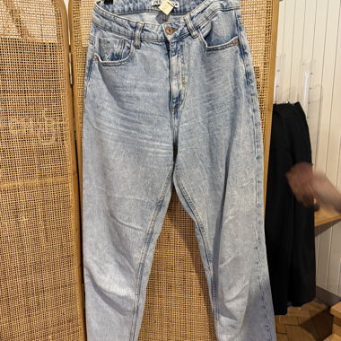 Jeans mom Zara