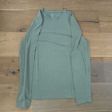 Green Long-Sleeve Top