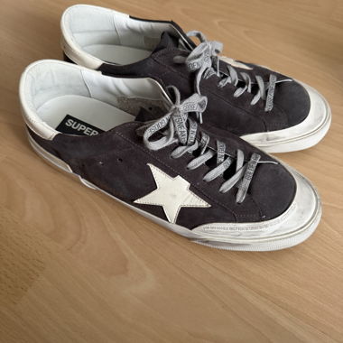 Golden Goose Sneakers