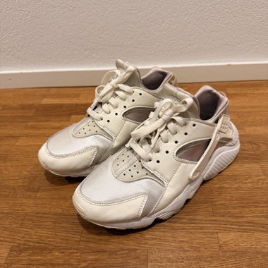 Nike Sneaker