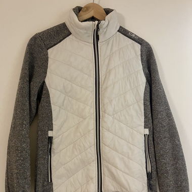 Veste avec plume 