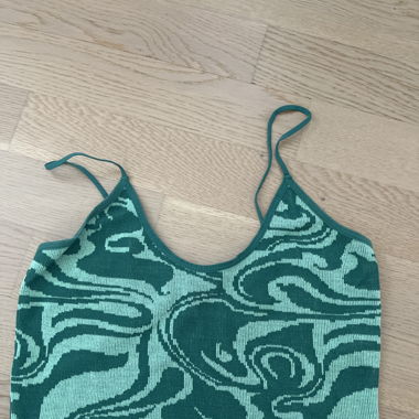 Grünes Crop Top