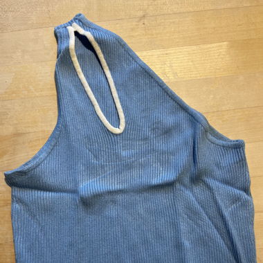 babyblaues croptop