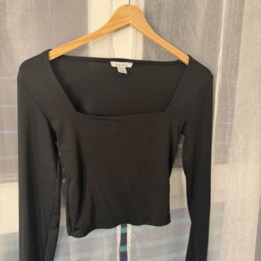 AMISU Long-Sleeve Top