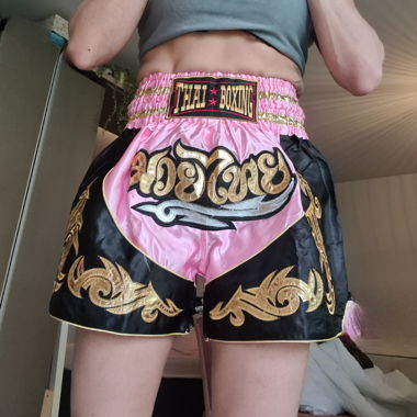 Authentic Muay Thai shorts, taille M