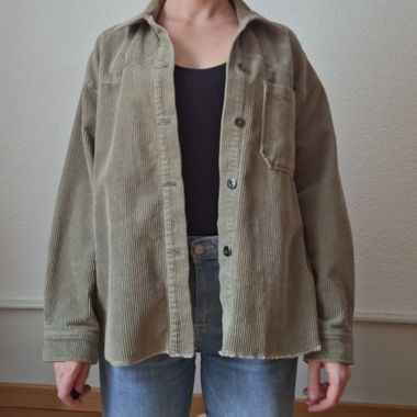 ZARA Cordjacke Grün