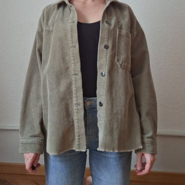ZARA Cordjacke Grün