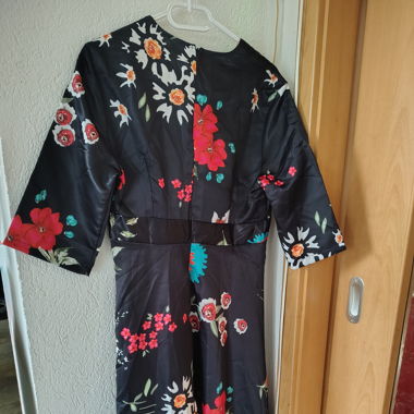 Robe satinée et légère 