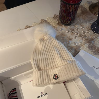 Moncler Mütze wie NEUE
