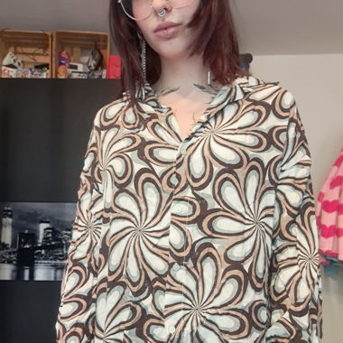 Green flower blouse