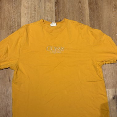 T-shirt Guess Originals giallo