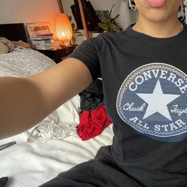 Black converse t shirt 