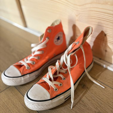 Converse Orange 