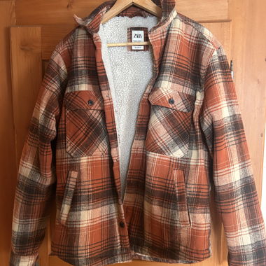 Zara Flanelljacke mit Teddyfutter