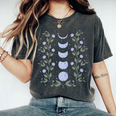 vintage style celestial T-shirt