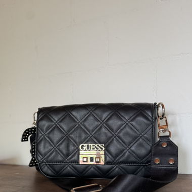 Neuwertige Guess Tasche